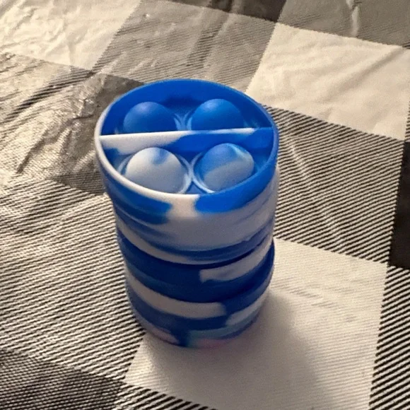 Emmy Sensory Pop Fidgets (choose 1) - Picture 3 of 11